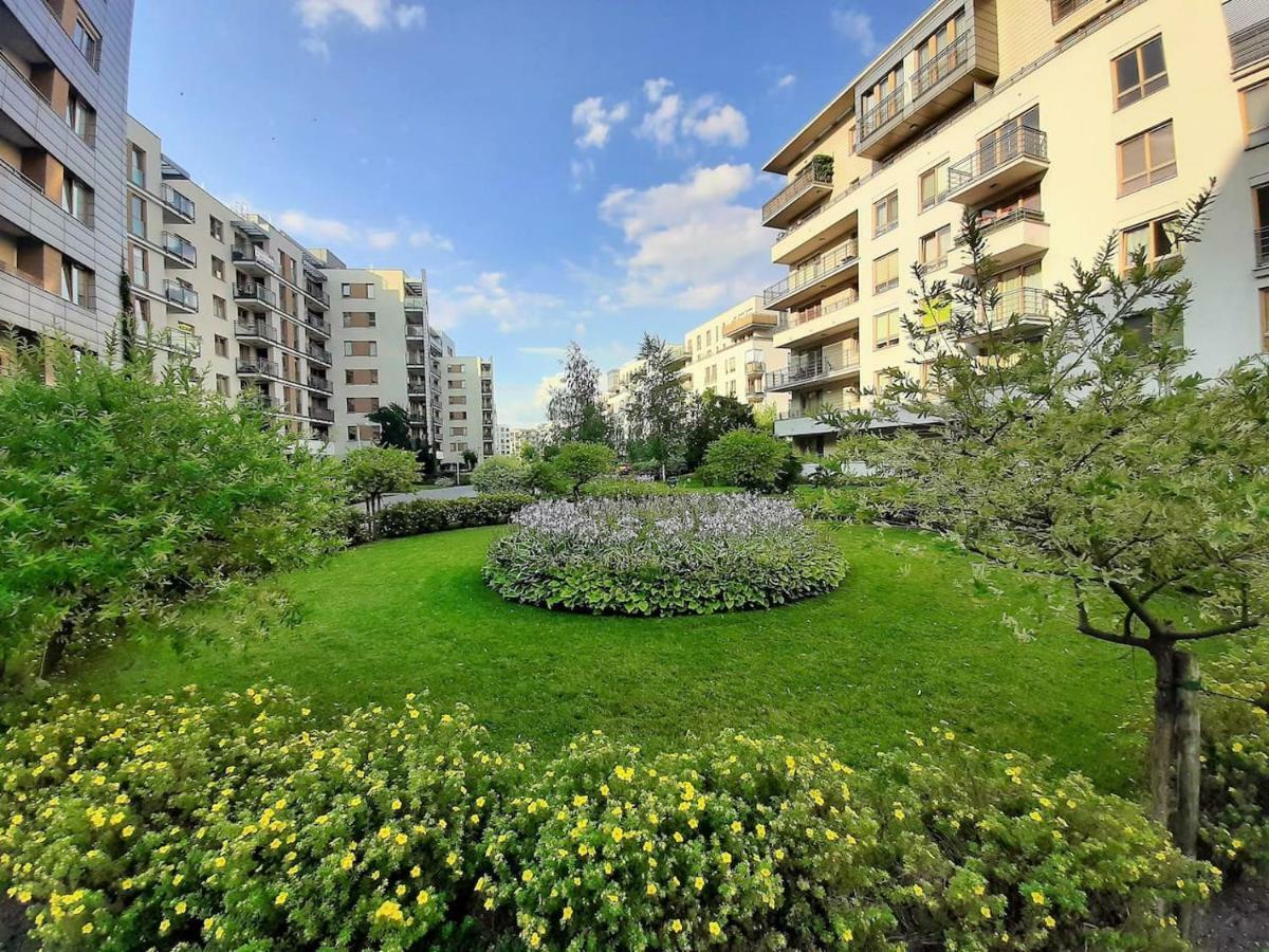 Airport Residence Amber Varşovia Exterior foto