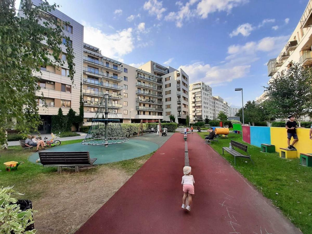 Airport Residence Amber Varşovia Exterior foto